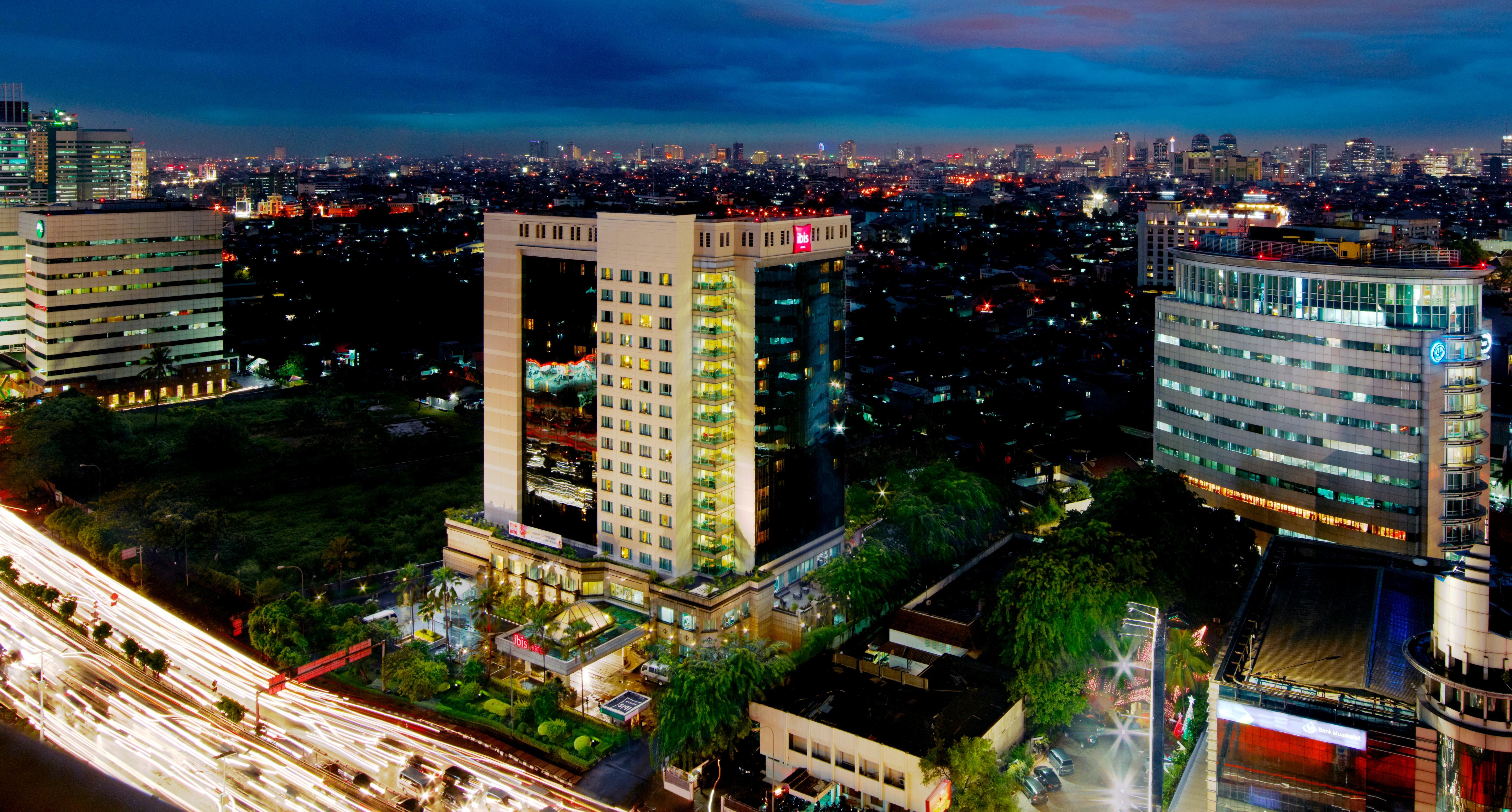 Hotel Kimaya Slipi Jakarta By Harris Экстерьер фото