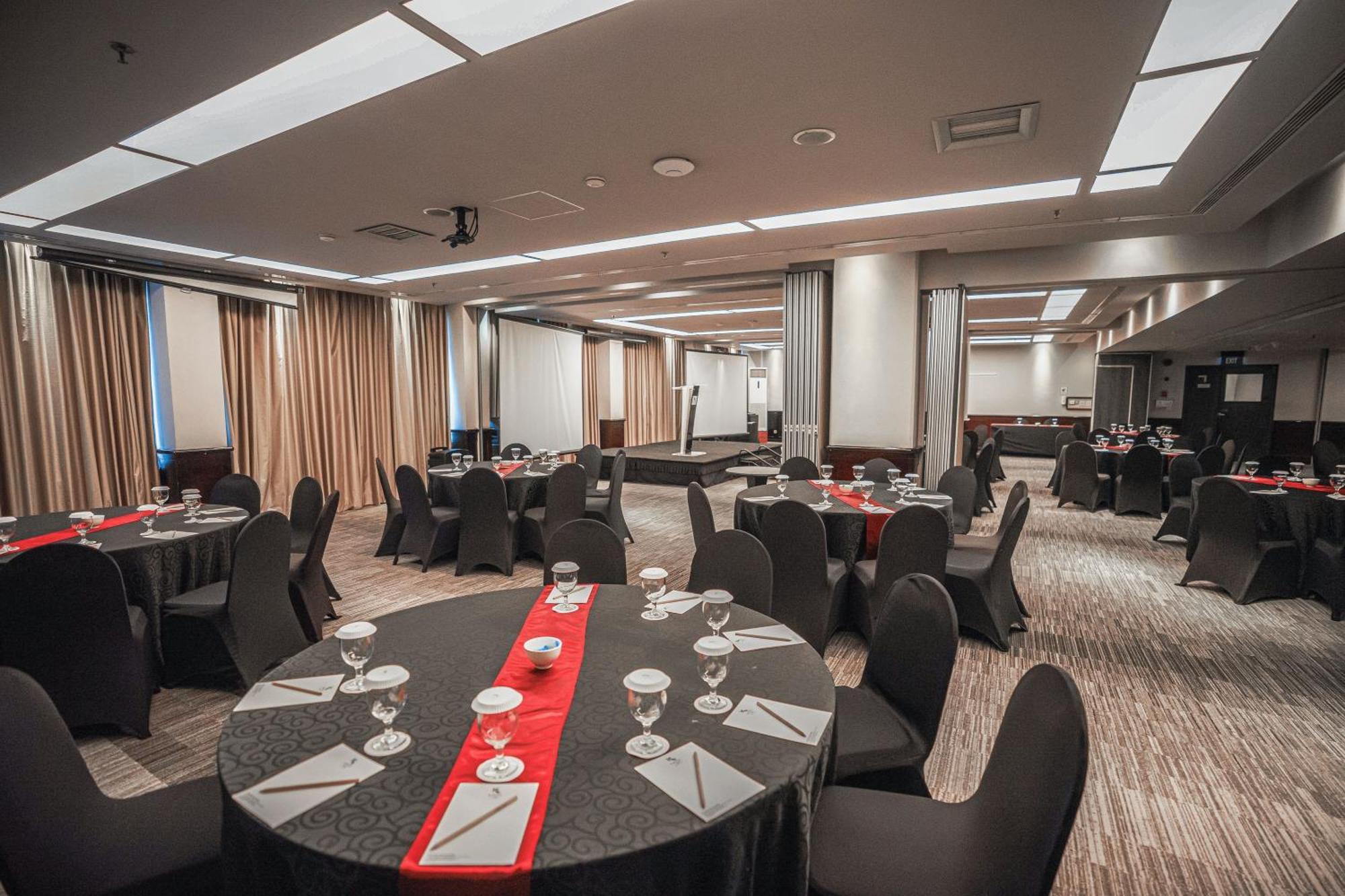 Hotel Kimaya Slipi Jakarta By Harris Экстерьер фото