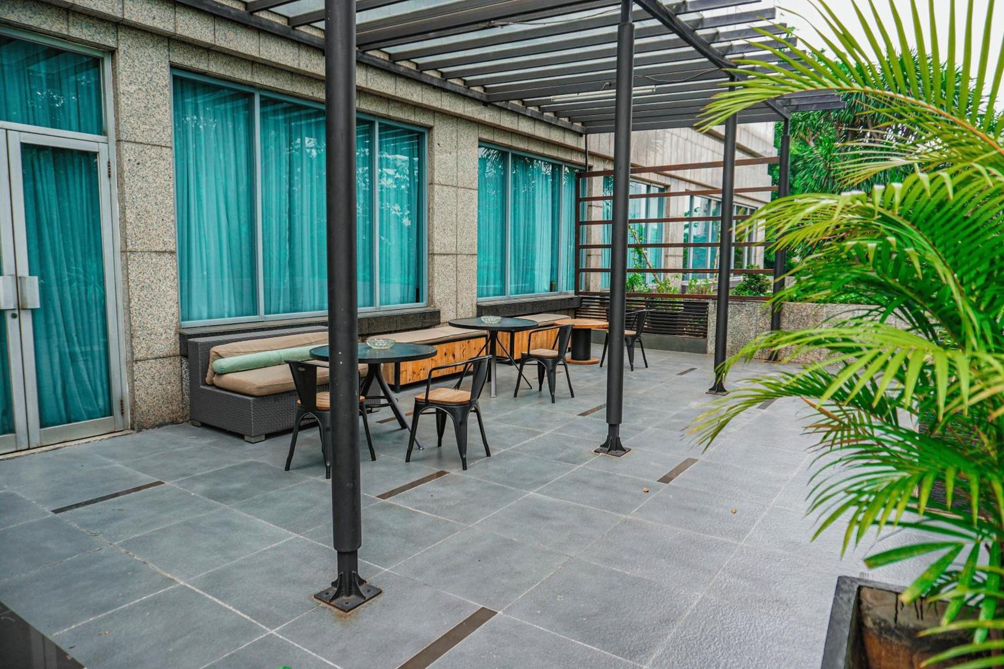 Hotel Kimaya Slipi Jakarta By Harris Экстерьер фото